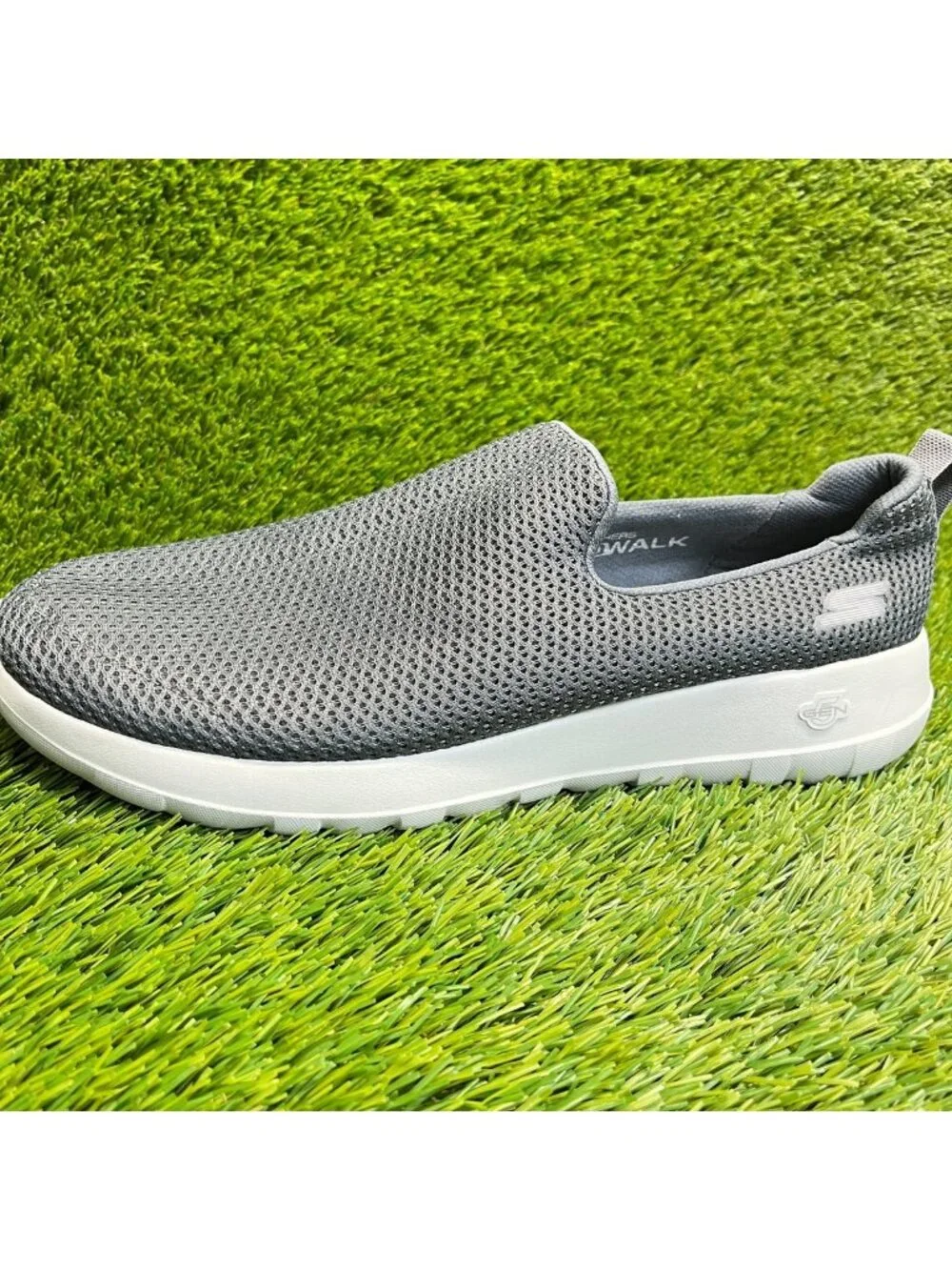 Skechers Go Walk Max Mens Size 11.5 Gray Athletic Walking Slip On Shoes Sneakers